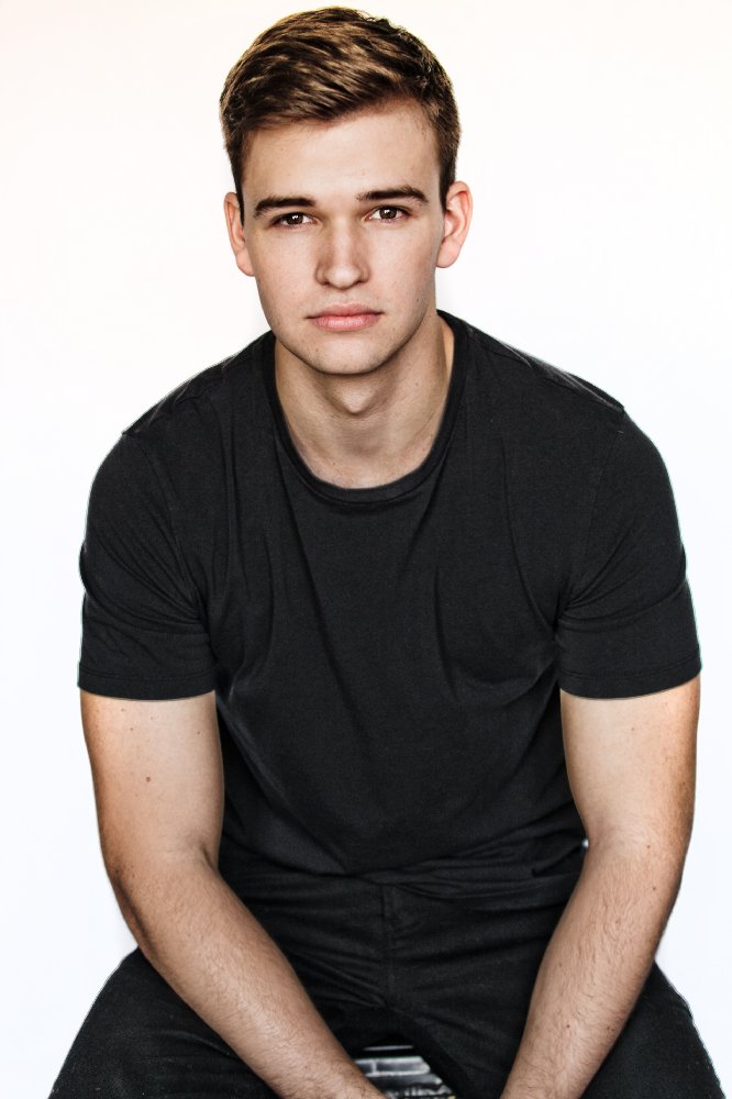 mv5bmjiznzq2ntk0nf5bml5banbnxkftztgwoda3ndi0nde-_v1_sy1000_cr006661000_al_